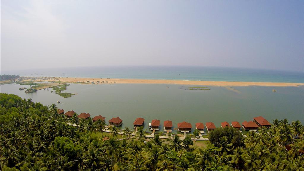 Poovar Island Resort Exteriör bild