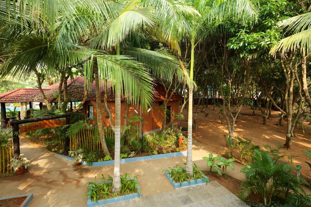 Poovar Island Resort Exteriör bild