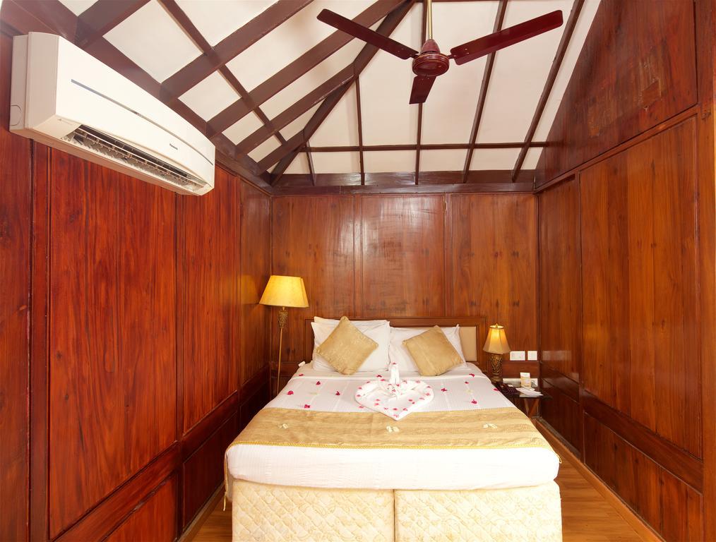 Poovar Island Resort Exteriör bild