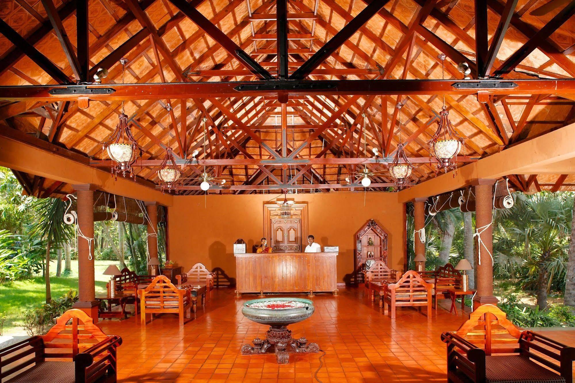 Poovar Island Resort Exteriör bild