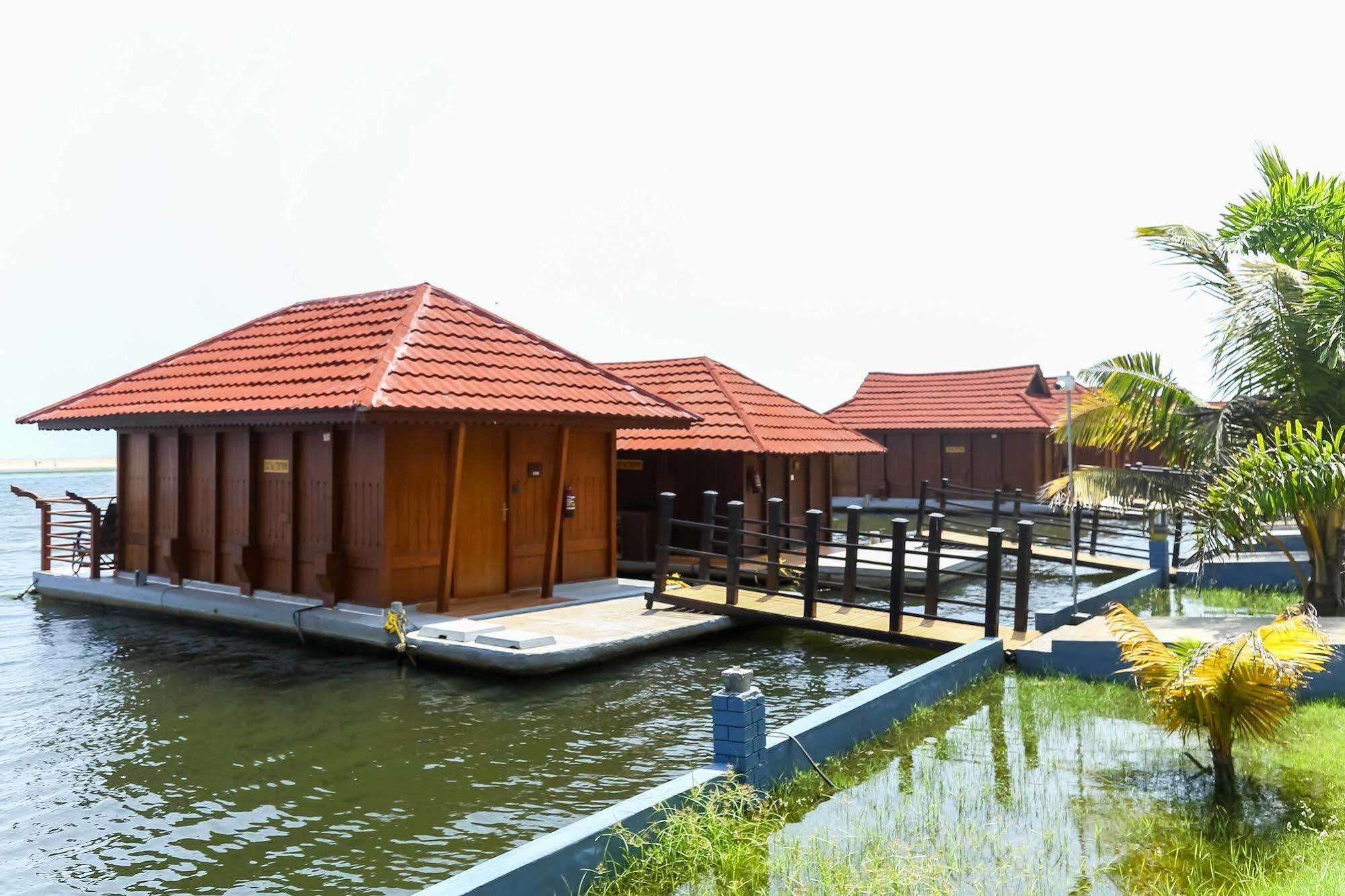 Poovar Island Resort Exteriör bild