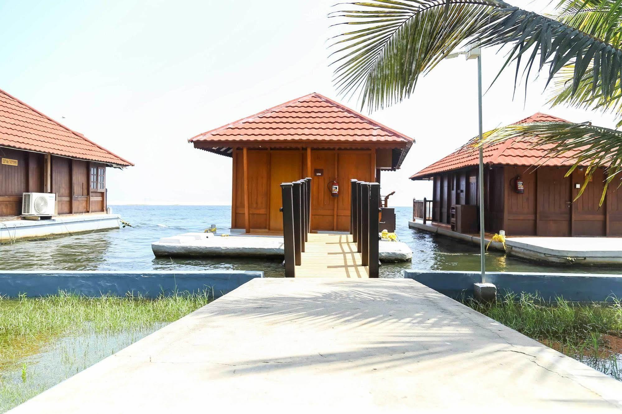 Poovar Island Resort Exteriör bild