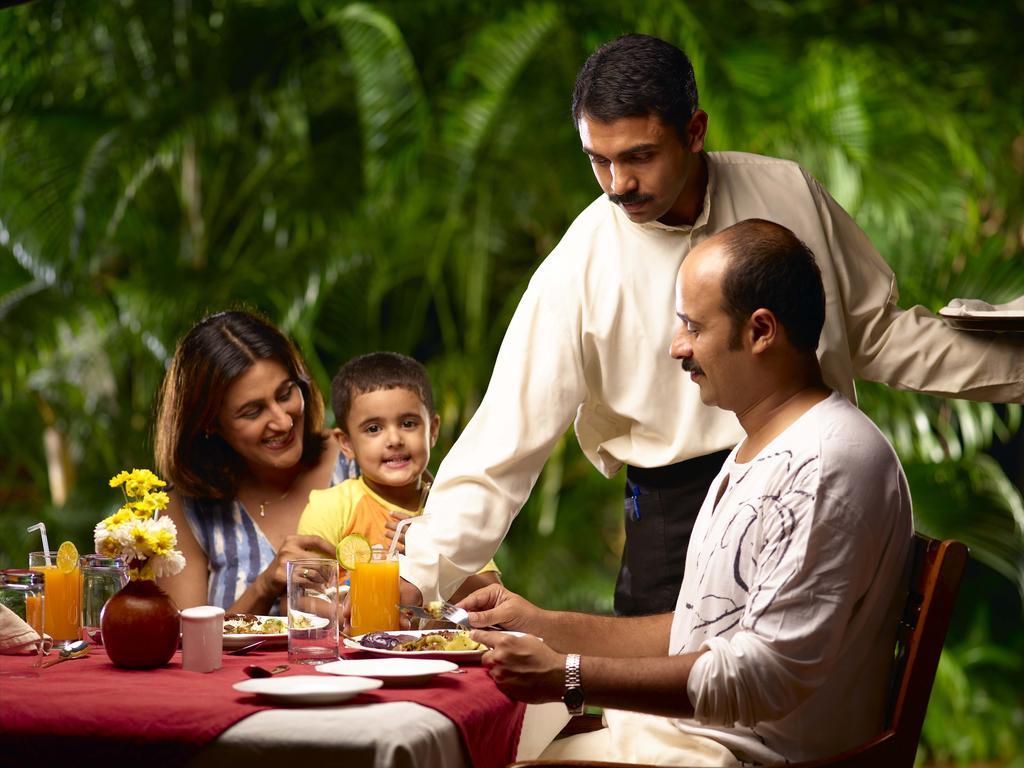 Poovar Island Resort Exteriör bild